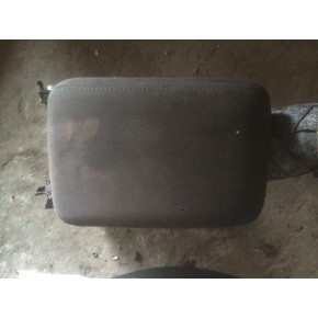 Подлокотник Ауди А4 А5 2008 год VAG 8k0864283 (б/у)