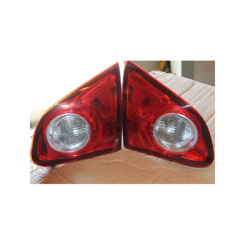Задний фонарь крышки багажника Nissan Qashqai 2008 (левый, правый)