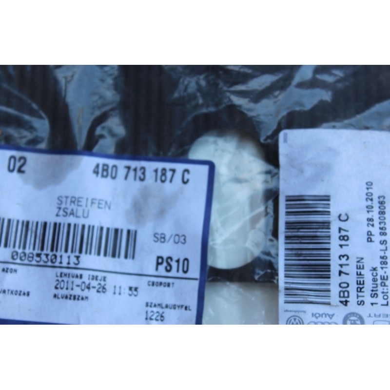 Накладка магнитная на рычаг КПП Volkswagen Passat B5 4b0713187c (новая)