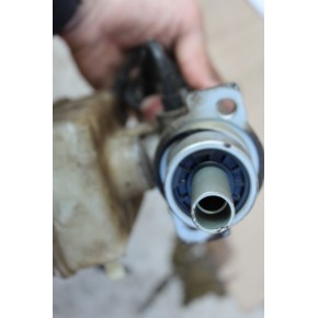 Главный тормозной Volkswagen Bora BOSCH 21027099