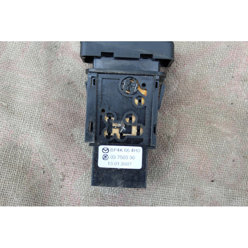Кнопка аварийки Mazda 3 bp4k664h0