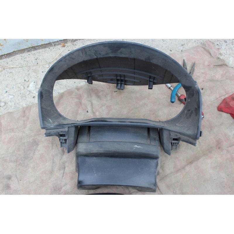 Пластик панели приборов Mazda 3 bk