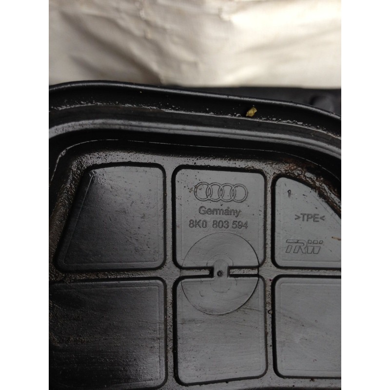 Заглушка стойки 8k0803594 на Audi a4 b8 дорестайл 2007-2011