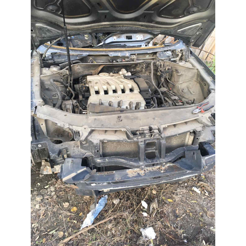 Двигатель б/у AXZ для Passat b6 3.2