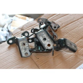 Петли двери на Toyota Prado 120