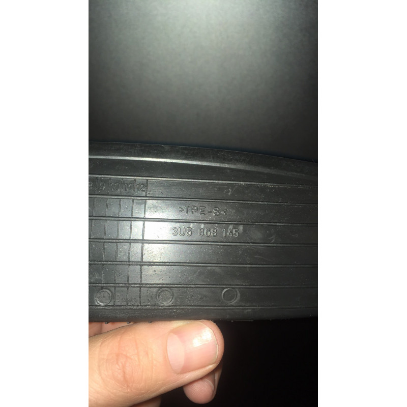 Обшивка на Skoda Superb 1 3u5868145, состояние б/у, в разборке