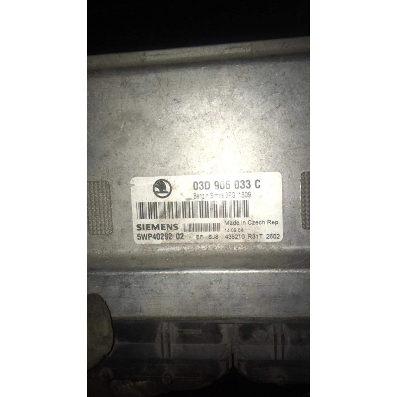 Б/в електронний блок керування двигуном на Skoda Fabia 1, код за каталогом 03d906033c