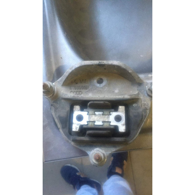 Подушка акпп Audi Q5 VAG 8k0399161 оригінальна, стан б/в