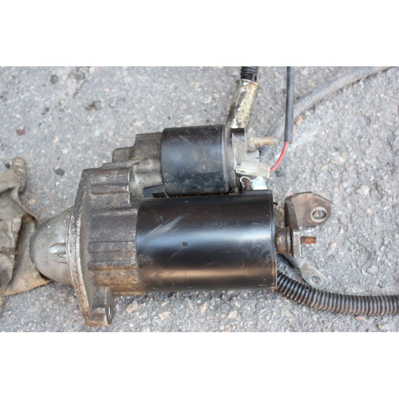 Стартер bosch (б/у) 06B911023 VW Skoda 1990-2008