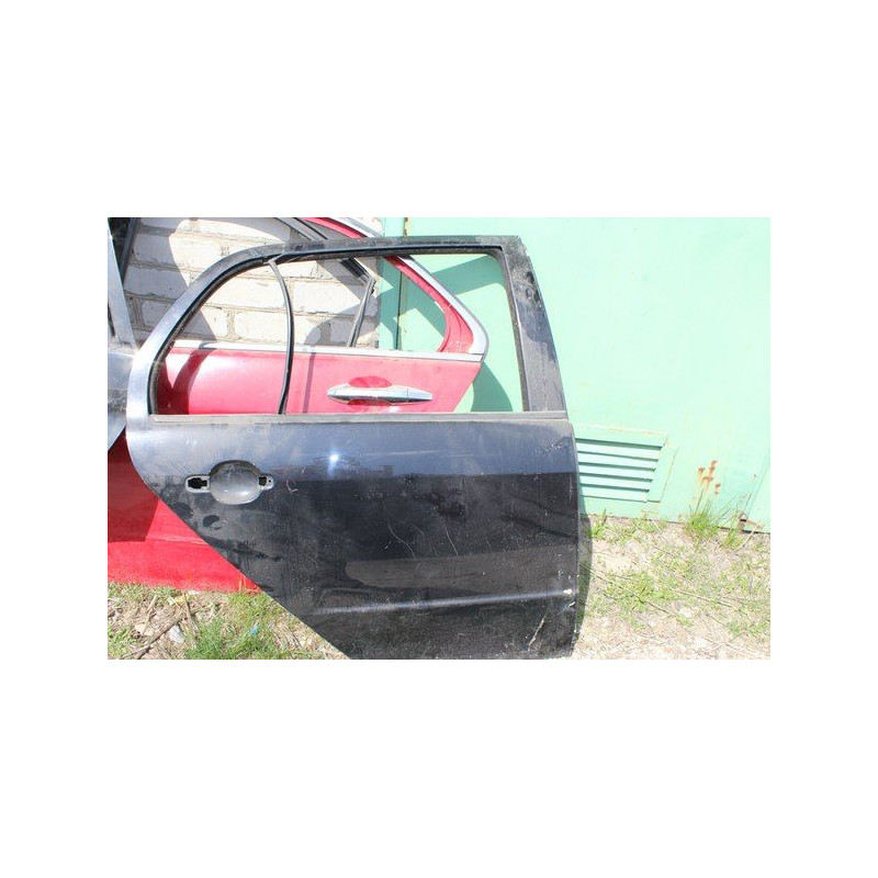 Дверь задняя правая Skoda Fabia 2004