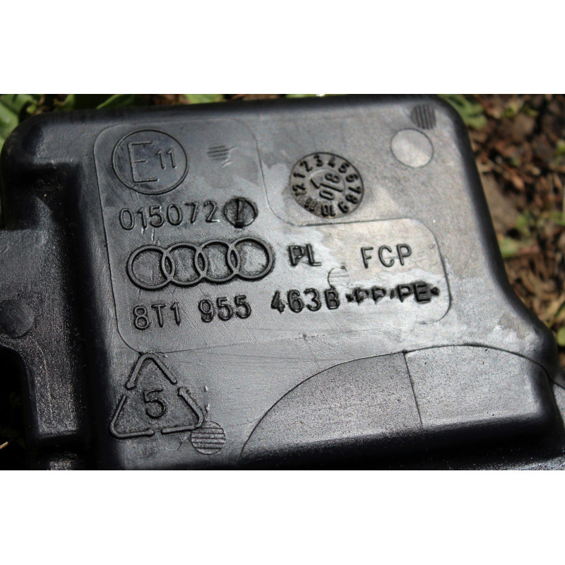 Оригинальная горловина бачка омывателя Audi a4 b8 tdi 8T1955463B (б/у)