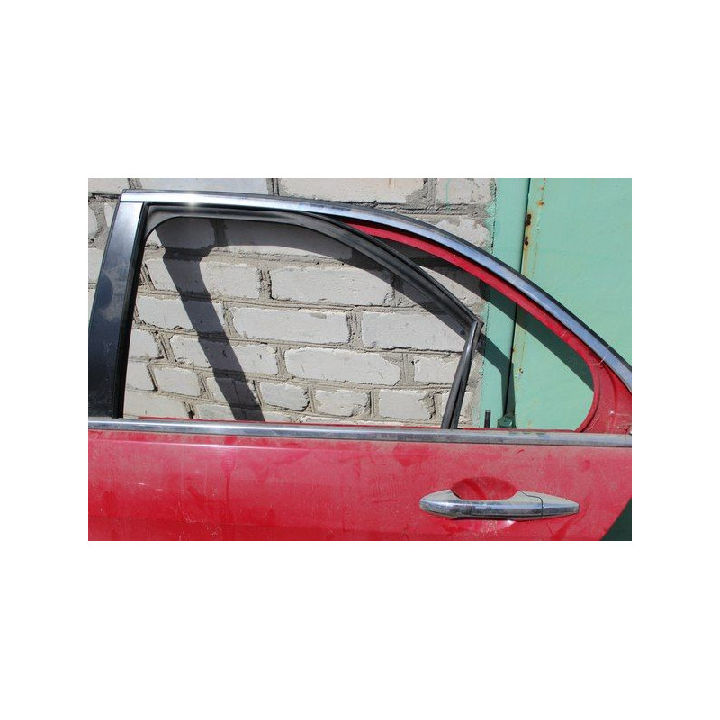 Фетры двери задней левой на Honda Accord 2006 (хром)