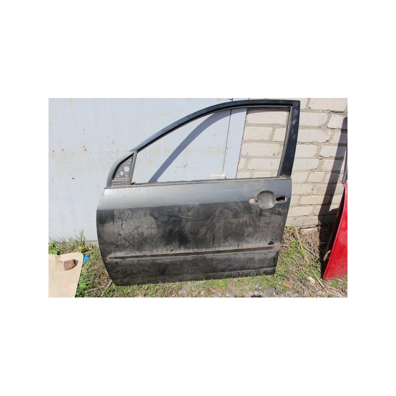 Дверь передняя левая Toyota Corolla 2005
