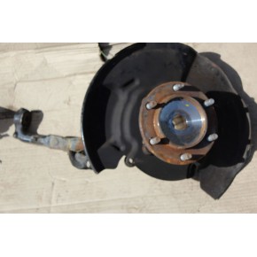 Кулак поворотный передний правый Toyota Prado 120 2.7 3rzfe (б/у)