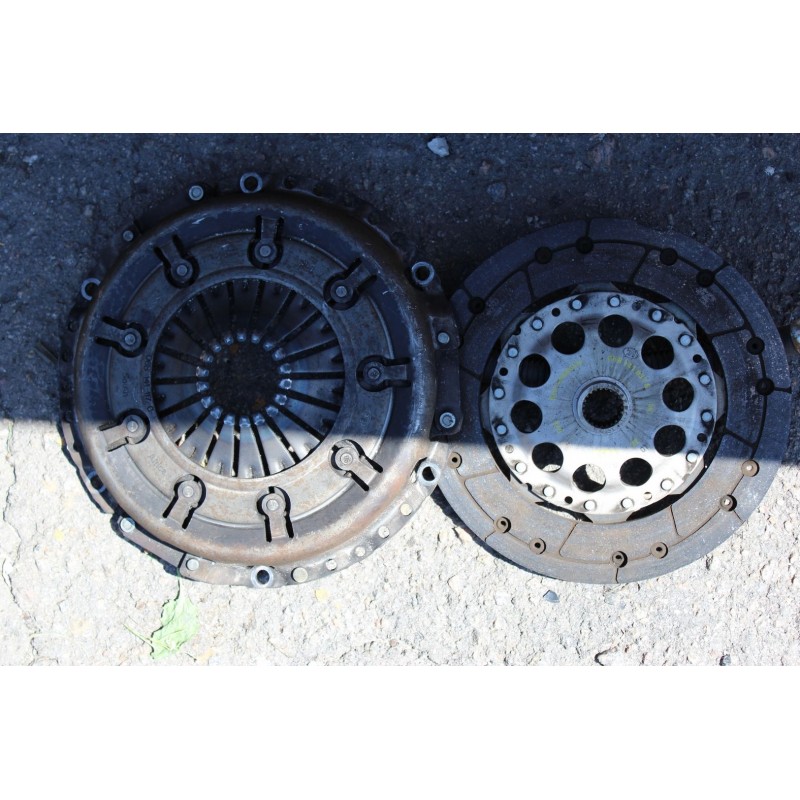 Корзина сцепления Volkswagen Passat b5 1.8t awt  06b141117c (б/у)