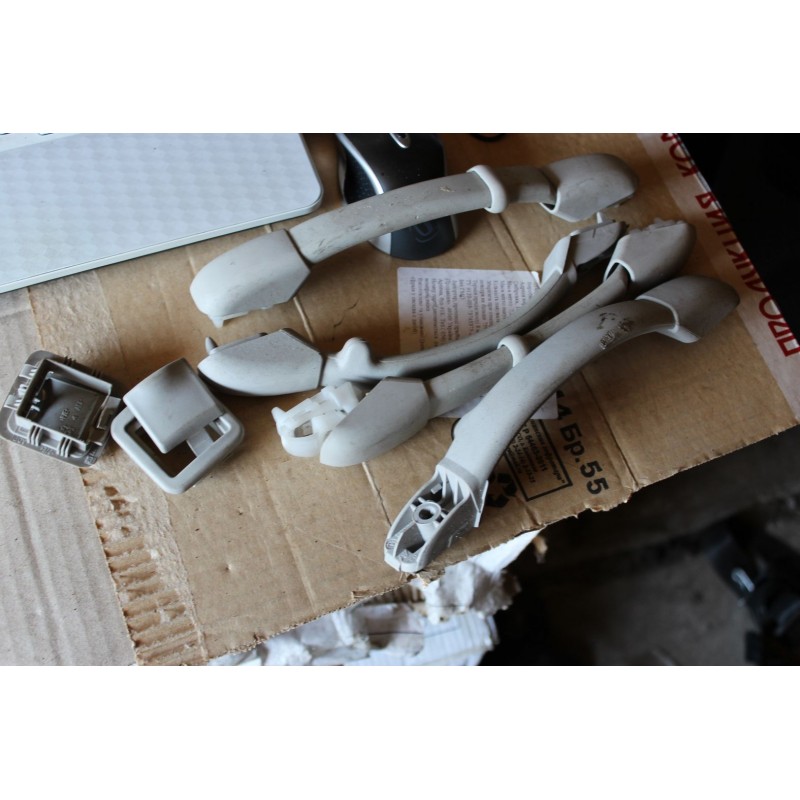 Ручки потолка в салон Peugeot 307 (б/у)