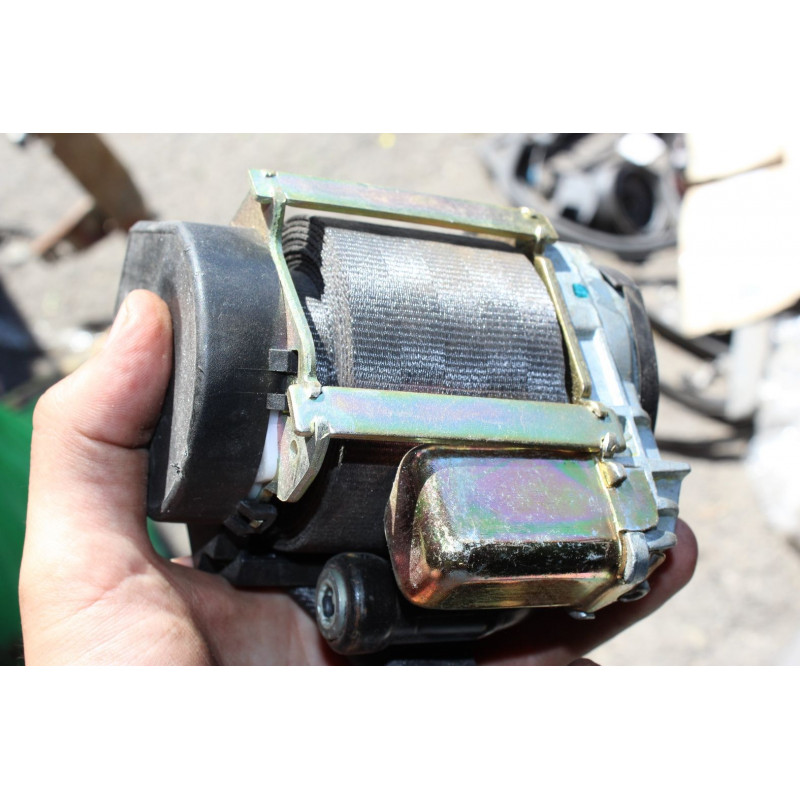 Ремень безопасности пассажира Peugeot 307 02-08 96527696XX