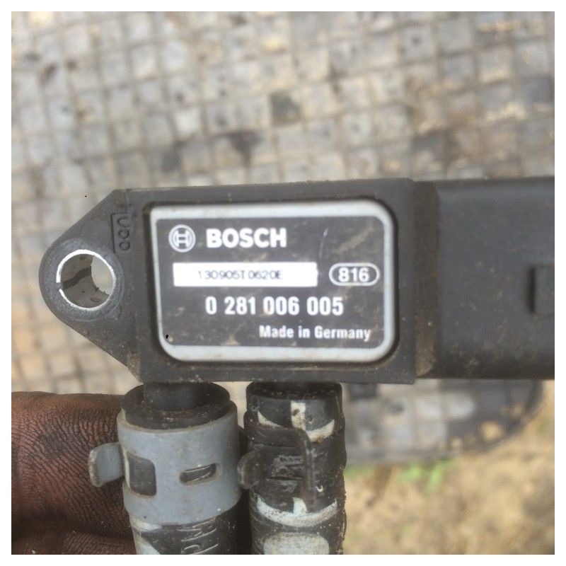 Датчик давления выхлопных газов 0281006005 BOSCH для Audi a4 B8 (б/у)