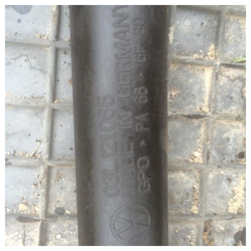 Трубка системы охлаждения Ауди а4/б8 03l121065 (б/у)