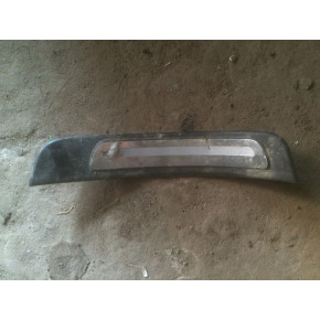 Накладка порога Audi A4 B8 8k0853375с черная (б/у)