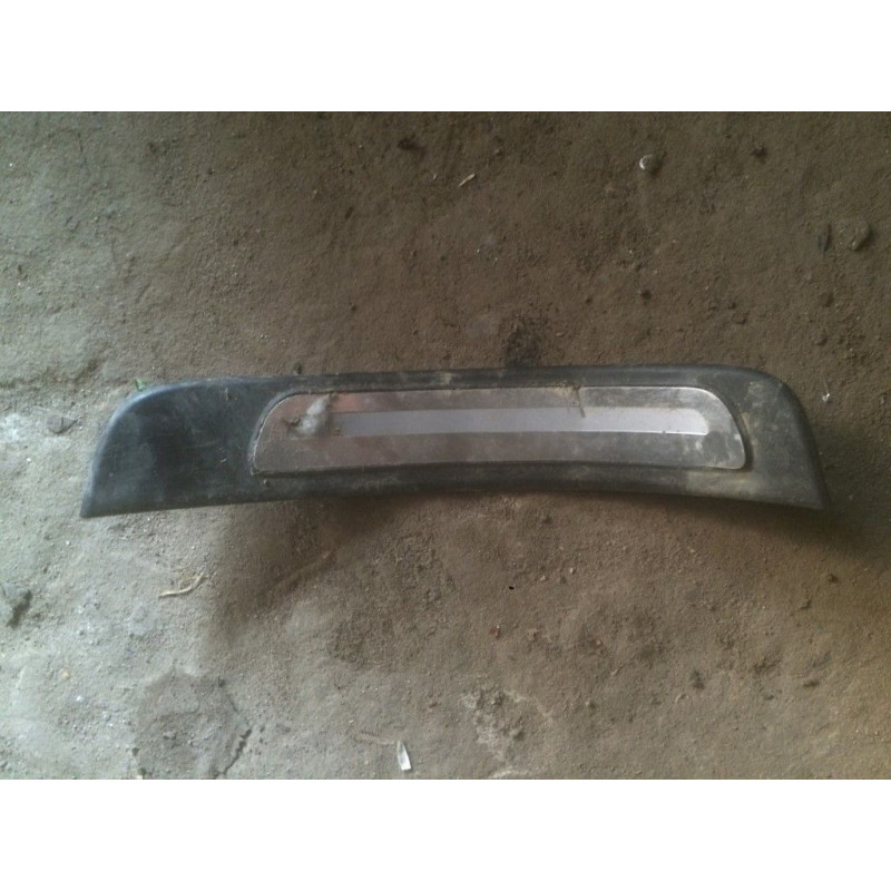 Накладка порога Audi A4 B8 8k0853375с черная (б/у)