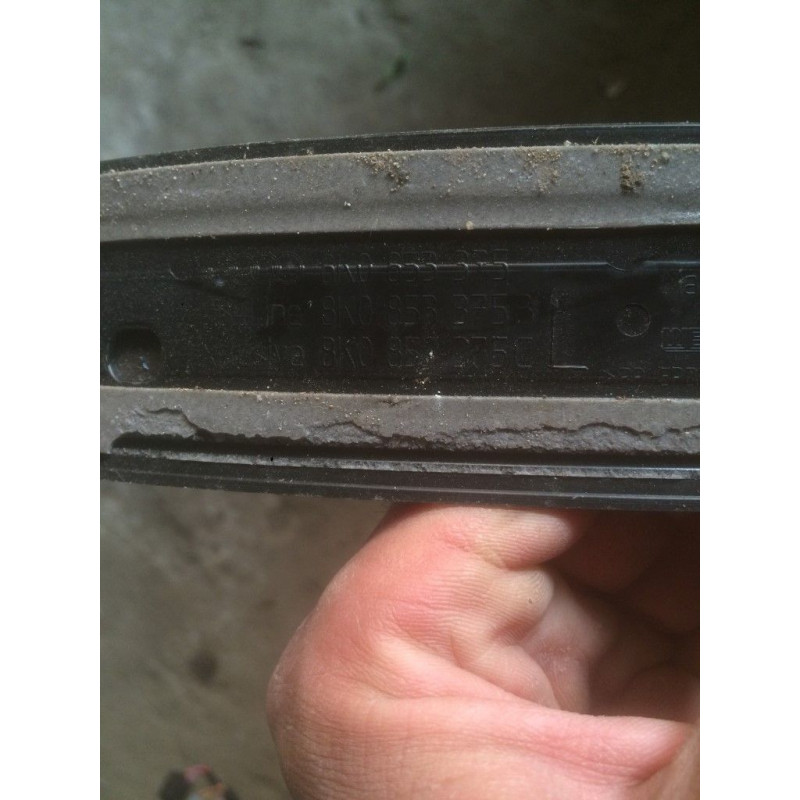Накладка порога Audi A4 B8 8k0853375с черная (б/у)